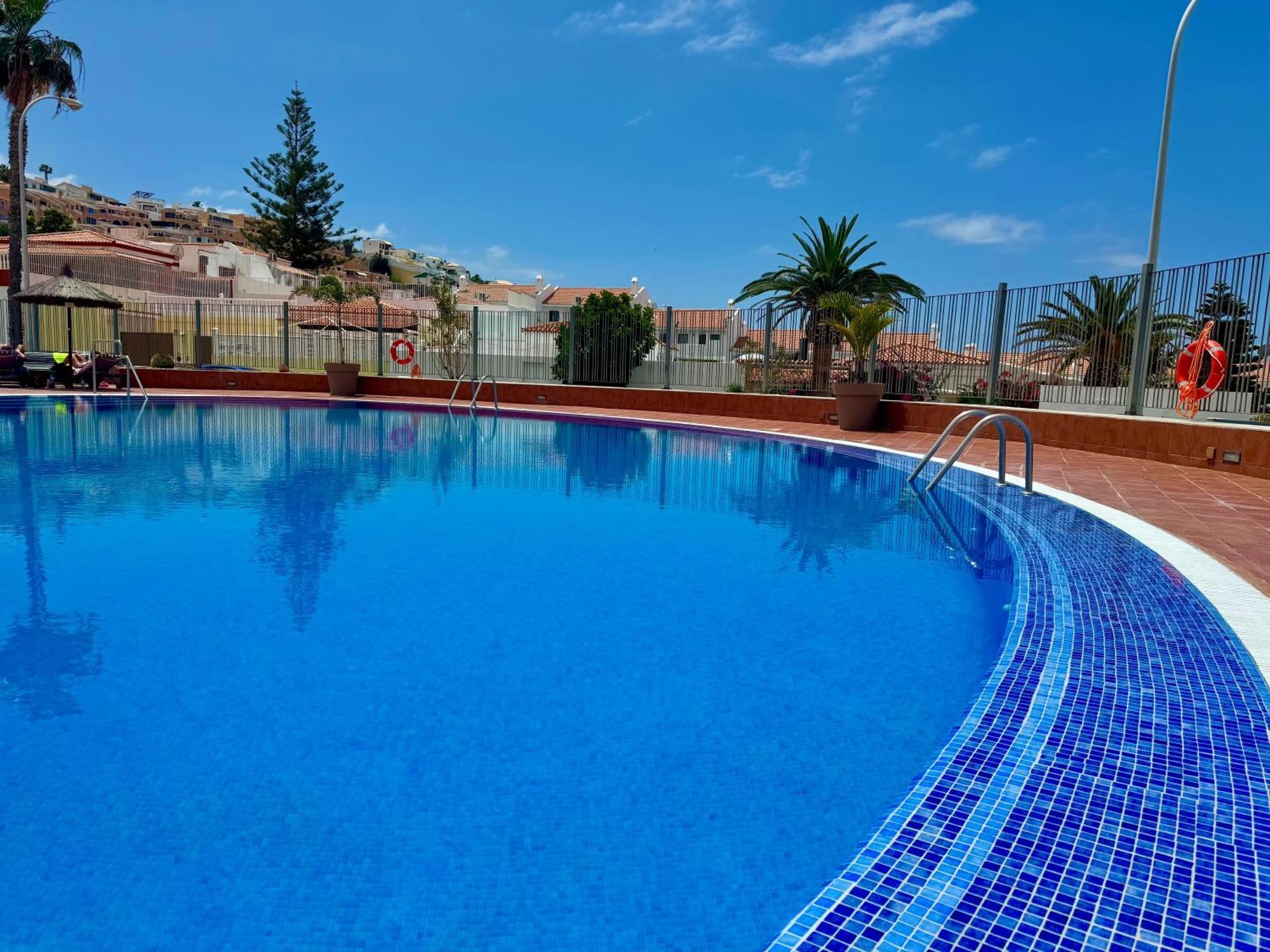 Stunning Apartments With Pool Tenerife アデヘ エクステリア 写真
